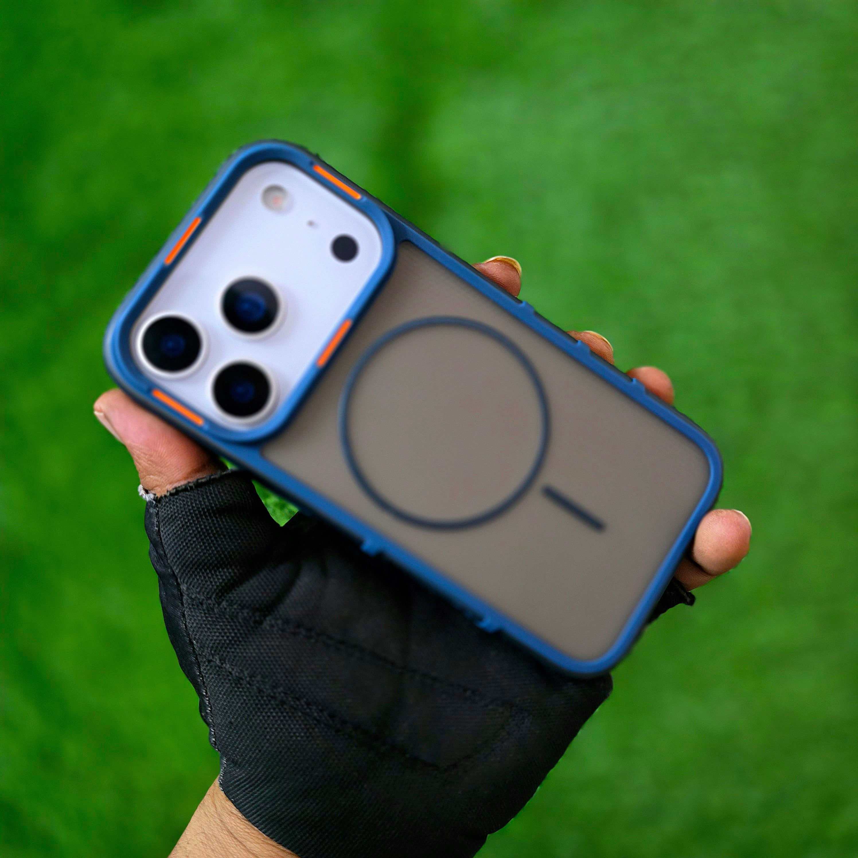 iPhone 17 Pro Hybrid Semi-Transparent Anti-Drop Back Cover with Magsafe - Blue